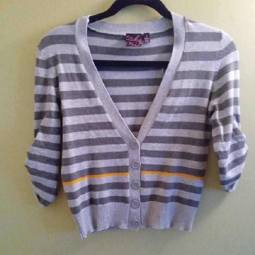 Womans M Takeout Gray and Yellow Cropped Cardigan Sweater Lightweight Relaxed
